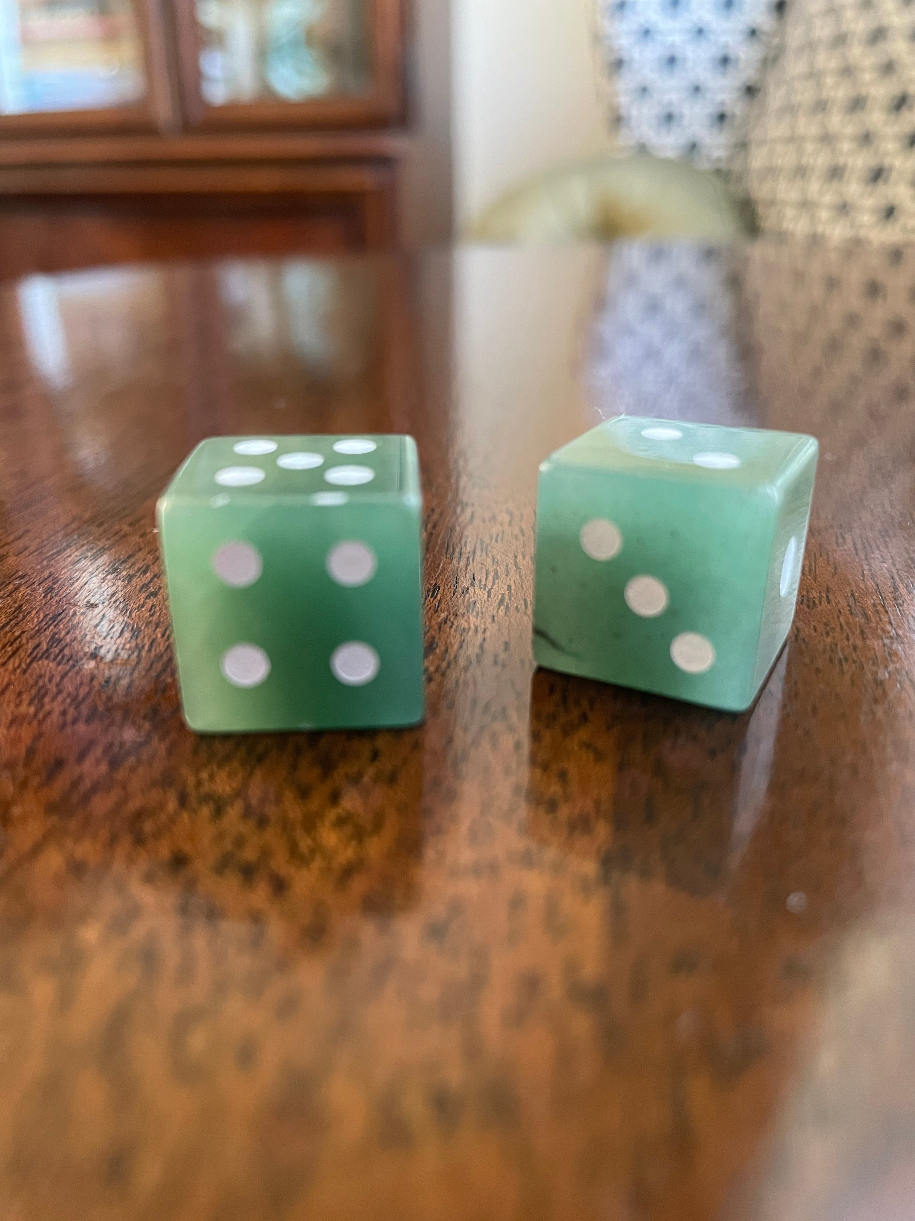 Green Adventurine Bougie Dice