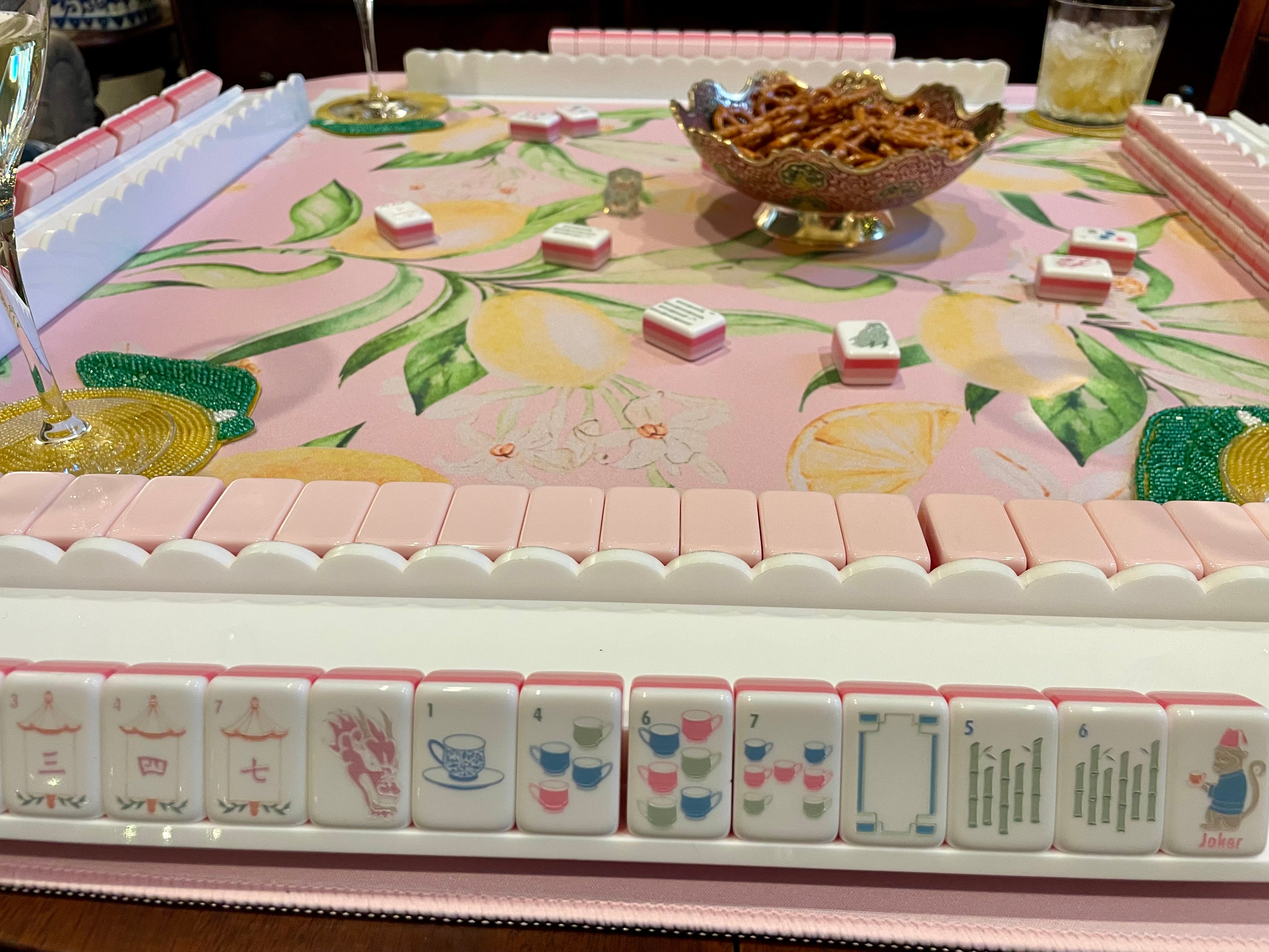 White Acrylic Scalloped Edge Racks with Magnetic Pusher