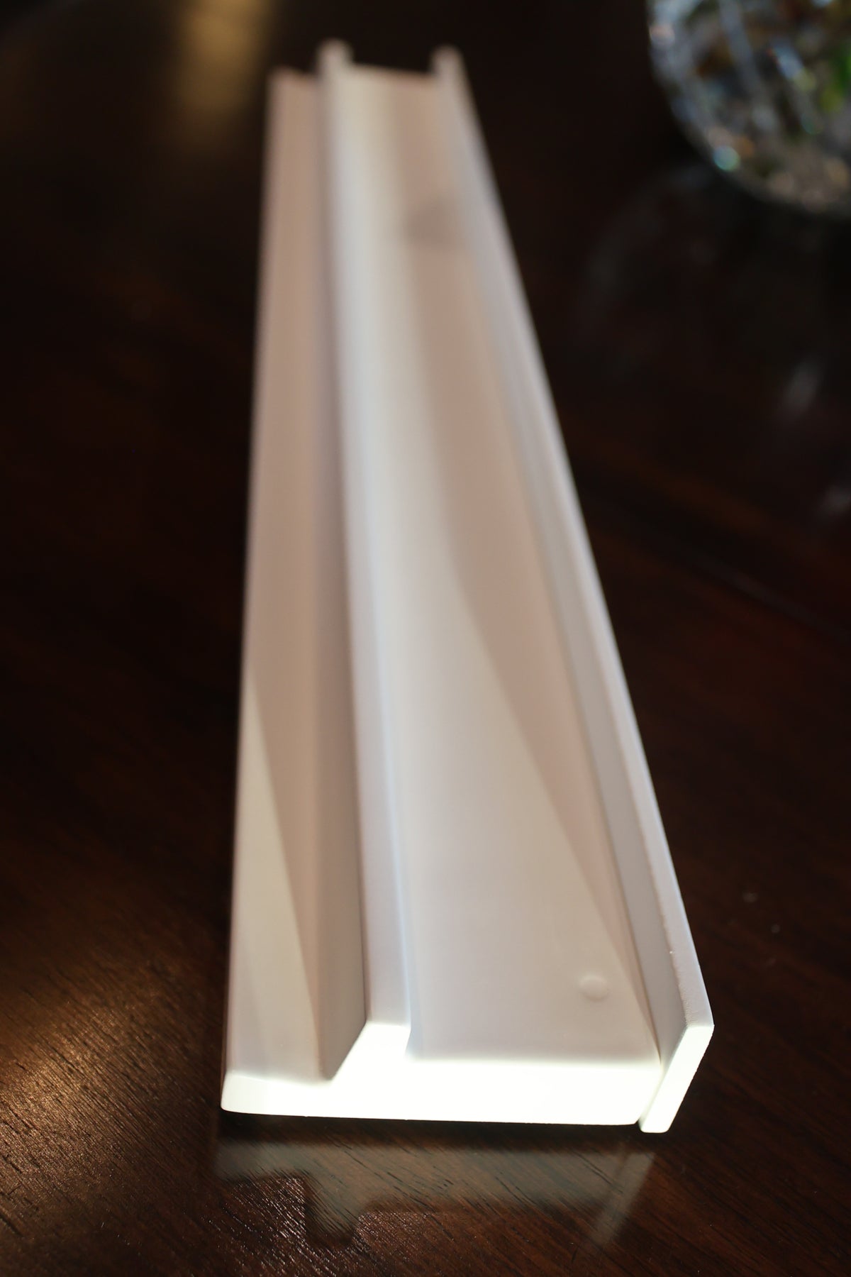 White Wood Mahjong Rack | Magnetic Pusher Rack